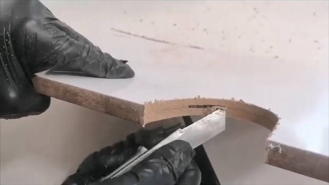 Suntanın içinden öyle bir şey çıktı ki polisler bile şaştı kaldı! Kargoyu gideceği yere takip ettiler 9